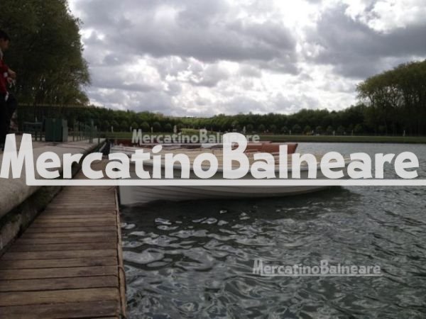 IMBARCAZIONI A REMI - VERSAILLES - immagine 4