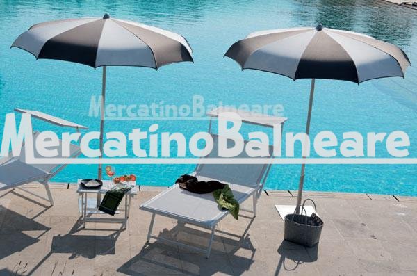 Ombrellone da mare in alluminio con stecche curve