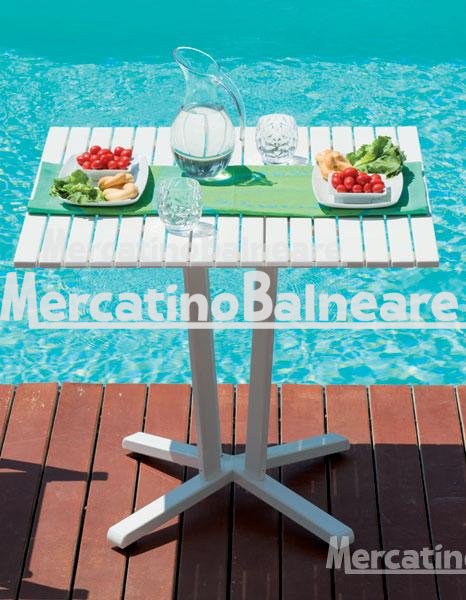 Tavolo in alluminio pieghevole