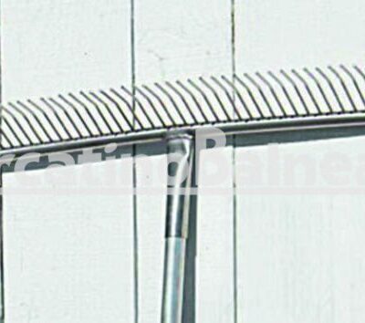 Rastrello in acciaio inox con manico