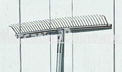 Rastrello in acciaio inox con manico