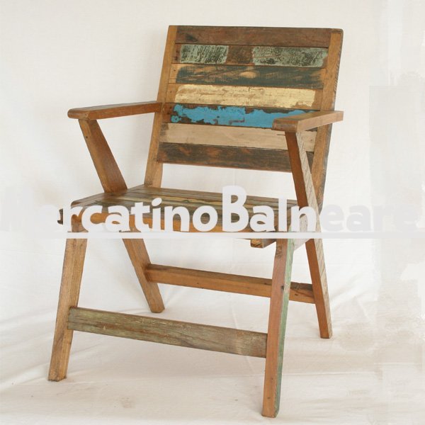 Sedia con braccioli in legno di recupero, origine India