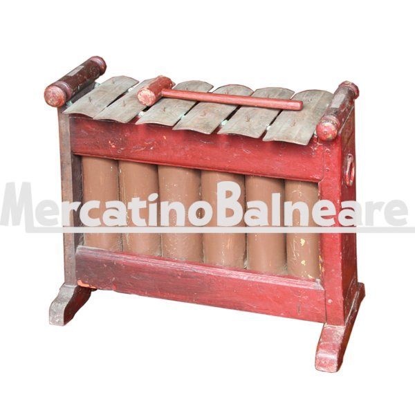Xilofono rosso in legno recuperato