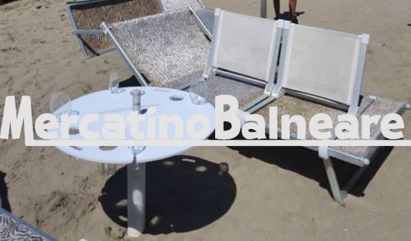 Tavolino da spiaggia economico su base ombrellone - immagine 2